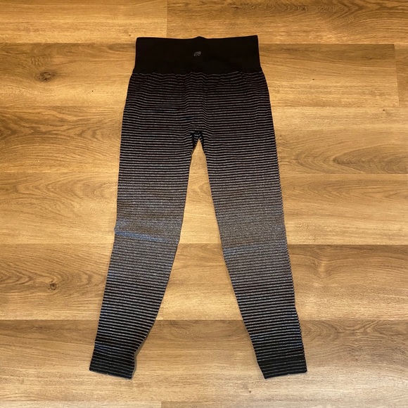 ~SOLD~ Marika Gray Ombré High-Waisted Leggings, S… - Picture 3 of 5